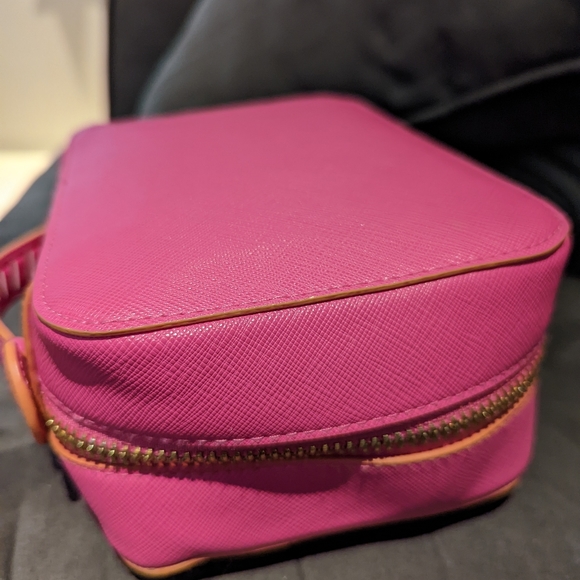 Trish McEvoy Small Make-up Planner - Picture 11 of 11